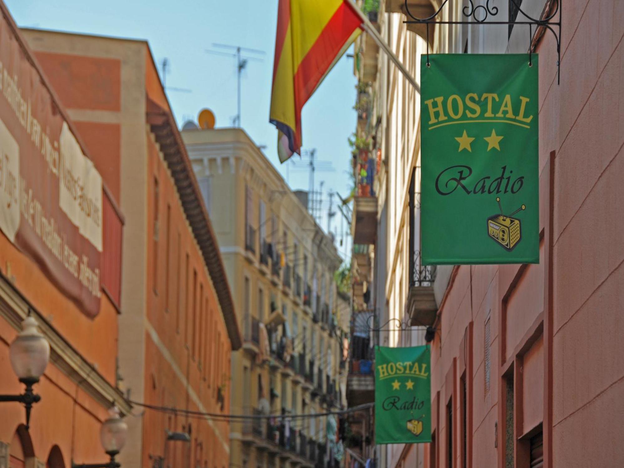 Hostal Radio Barcelona — Photos 1